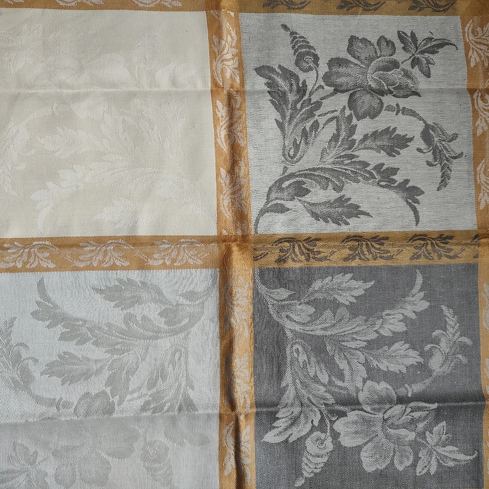 Williams Sonoma Villa 4 Napkins Jacquard Grey Yellow Beige Cream Cotton Linen